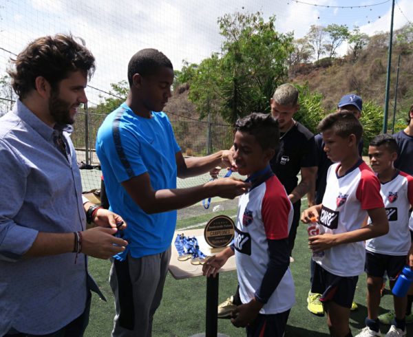 Yammine Torneo Cuadrangular de Fútbol Sala Copa Yammine FINAL 1 600x490 - "Sembrando Futuro / Sow the Future" Soccer Tournament Starts with Fundación Yammine y Faríñez