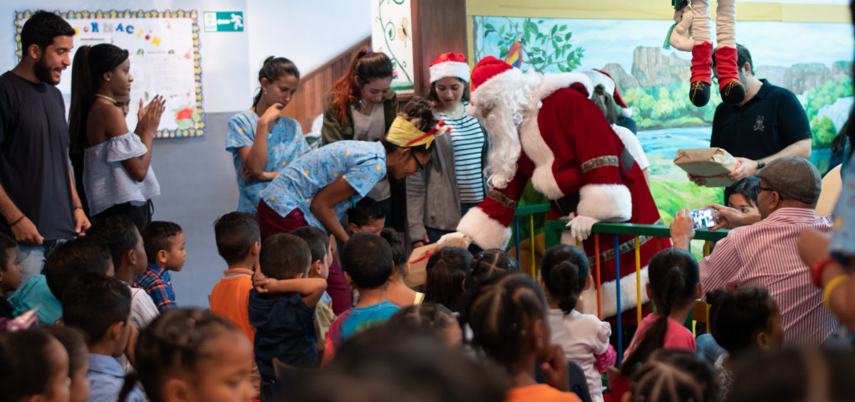 Fundación Yammine llevó la magia de la navidad a Casa Hogar Bambi NavidadHogarBambi9 1200x565 - Fundación Yammine llevó la magia de la navidad a Casa Hogar Bambi